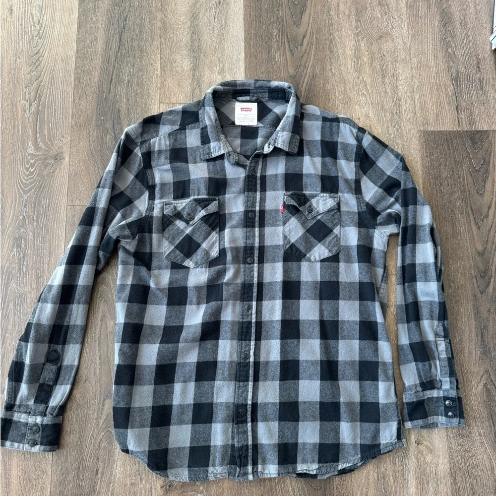 Levi's Men's Gray and Black Checkered Shirt